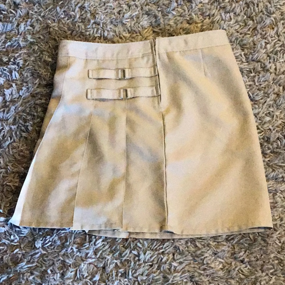 Beige/tan skirt
